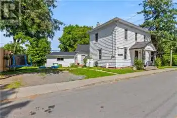 4367 AMELIA Street, Sydenham, Ontario K0H2T0, 3 Bedrooms Bedrooms, ,1 BathroomBathrooms,All Houses,For Sale,AMELIA,40630909