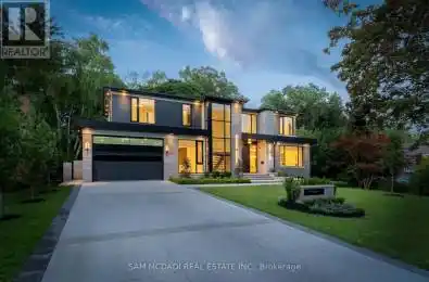 718 Drive Mississauga Ontario L5H2V6