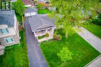 443 Pineland Avenue, Oakville (Bronte East), Ontario L6K1Z6, 5 Bedrooms Bedrooms, ,3 BathroomsBathrooms,All Houses,For Sale,Pineland,W9240519