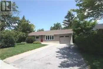 291 Dixon Boulevard, Newmarket (Central Newmarket), Ontario L3Y4V5, 3 Bedrooms Bedrooms, ,1 BathroomBathrooms,All Houses,For Rent,Dixon,N9253968