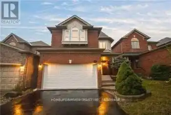 352 Hewitt Circ, Newmarket, Ontario L3X 2H1, 4 Bedrooms Bedrooms, 8 Rooms Rooms,4 BathroomsBathrooms,All Houses,Rented,Hewitt,N9254591