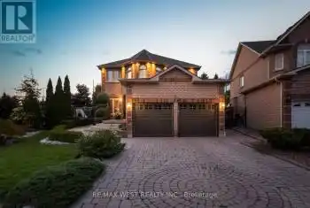 131 Cherokee Drive, Vaughan (Maple), Ontario L6A1X1, 5 Bedrooms Bedrooms, ,4 BathroomsBathrooms,All Houses,For Sale,Cherokee,N9255943