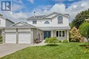 32 Faircomb Crescent, Clarington (Courtice), Ontario L1E2H3, 3 Bedrooms Bedrooms, ,3 BathroomsBathrooms,All Houses,For Sale,Faircomb,E9256662