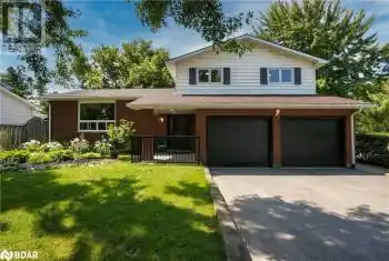 18 CENTENNIAL Avenue, Elmvale, Ontario L0L1P0, 3 Bedrooms Bedrooms, ,3 BathroomsBathrooms,All Houses,For Sale,CENTENNIAL,40633990