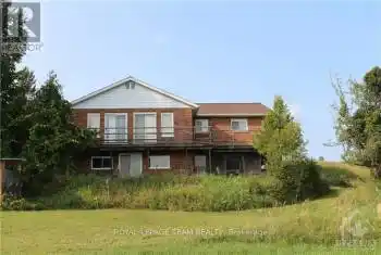 9993 HIGHWAY 60 Highway, North Algona Wilberforce (561 - North Algona/Wilbe, Ontario K0J1T0, 3 Bedrooms Bedrooms, ,2 BathroomsBathrooms,All Houses,For Sale,Wilber Lake,HIGHWAY 60,X9518003