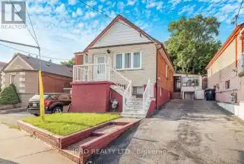 22 Holmesdale Crescent, Toronto (Caledonia-Fairbank), Ontario M6E1Y6, 3 Bedrooms Bedrooms, ,2 BathroomsBathrooms,All Houses,For Sale,Holmesdale,W9258836