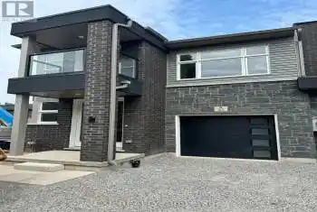 5672 Dorchester Rd Unit# 33, Niagara Falls, Ontario L2G 5S3, 3 Bedrooms Bedrooms, 9 Rooms Rooms,3 BathroomsBathrooms,All Houses,Rented,Dorchester,X9259300