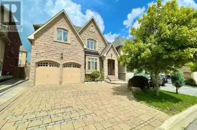 103 Crescent Markham Ontario L6C0K1