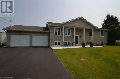 4048 Road Sydenham Ontario K0H2T0