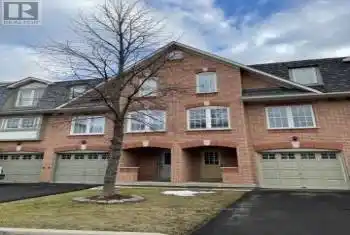 3030 Breakwater Crt Unit# 274, Mississauga, Ontario L5B 0A2, 3 Bedrooms Bedrooms, 8 Rooms Rooms,3 BathroomsBathrooms,All Houses,Rented,Breakwater,W9260933