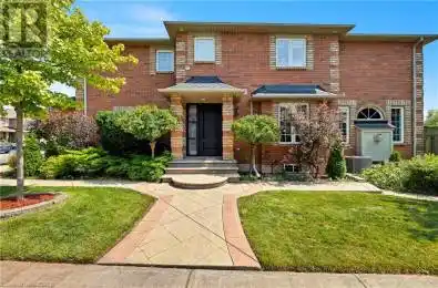 2042 Road Oakville Ontario L6M4R2