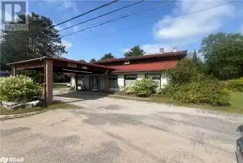 211 ARROWHEAD PK Road, Huntsville, Ontario P1H2J4, ,Commercial,For Sale,ARROWHEAD PK,40635581