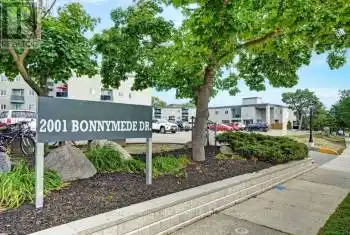 2001 Bonnymede Drive Unit# 141, Mississauga (Clarkson), Ontario L5J4H8, 4 Bedrooms Bedrooms, ,3 BathroomsBathrooms,All Houses,For Sale,Bonnymede,W9262696