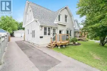 62 Fourth St, Midland, Ontario L4R 3S8, 2 Bedrooms Bedrooms, 6 Rooms Rooms,2 BathroomsBathrooms,All Houses,Sold,Fourth,S9263503