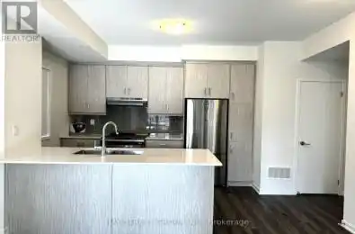 121 Crescent Unit TH234 Vaughan Ontario L4K0N7