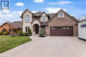 32 GLENWOOD Parkway, Welland (774 - Dain City), Ontario L3B5M6, 5 Bedrooms Bedrooms, ,4 BathroomsBathrooms,All Houses,For Sale,GLENWOOD,X9411331