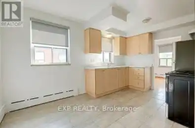 42 Road Unit Apt. 5 Toronto Ontario M6B2S6