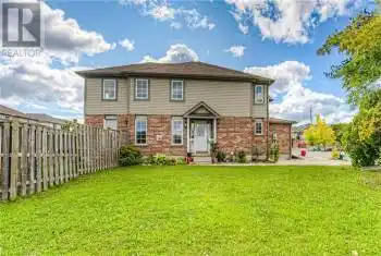 2 MAX BECKER Drive, Kitchener, Ontario N2E3V7, 3 Bedrooms Bedrooms, ,3 BathroomsBathrooms,All Houses,For Sale,MAX BECKER,40629629