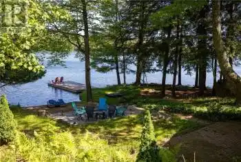 6 Darling Drive, Muskoka Lakes, Ontario P0B1J0, 4 Bedrooms Bedrooms, ,2 BathroomsBathrooms,All Houses,For Sale,Darling,X9267933