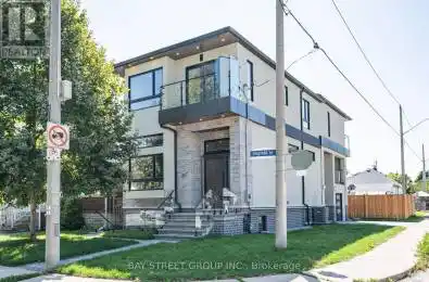 197 Avenue Toronto Ontario M4C2T6