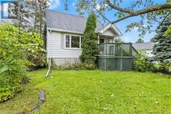 1586 ELIZABETH Street, Kingston, Ontario K7M5H9, 2 Bedrooms Bedrooms, ,2 BathroomsBathrooms,All Houses,For Sale,ELIZABETH,40637765