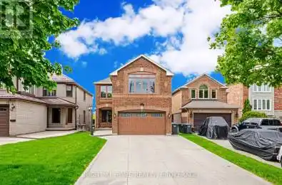 8 Court Brampton Ontario L6Z4T2