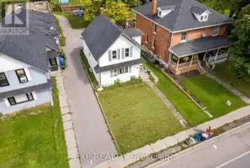 86 Queen Street, Kawartha Lakes (Lindsay), Ontario K9V1G4, 3 Bedrooms Bedrooms, ,2 BathroomsBathrooms,All Houses,For Sale,Queen,X9270578