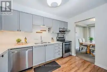 302 College Ave Unit# 194, Guelph, Ontario N1G 4T6, 3 Bedrooms Bedrooms, 7 Rooms Rooms,3 BathroomsBathrooms,All Houses,Sold,College,X9270877