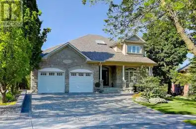 42 Court Aurora Ontario L4G7J9