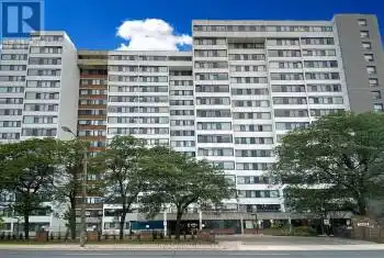 3000 Bathurst Street Unit# 707, Toronto (Englemount-Lawrence), Ontario M6B3B4, 2 Bedrooms Bedrooms, ,2 BathroomsBathrooms,Condo,For Sale,Bathurst,C9282125