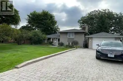 1608 Way Mississauga Ontario L5E2Y1