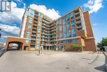 2772 Keele Street Unit# 706, Toronto (Downsview-Roding-CFB), Ontario M3M0A3, 2 Bedrooms Bedrooms, ,2 BathroomsBathrooms,Condo,For Sale,Keele,W9275221