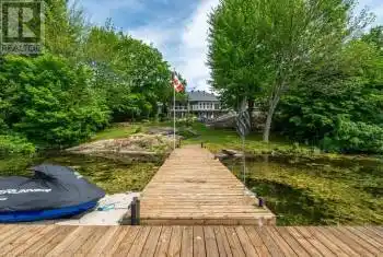 3909 STONE POINT Road, South Frontenac (Frontenac South), Ontario K0H1X0, 4 Bedrooms Bedrooms, ,4 BathroomsBathrooms,All Houses,For Sale,STONE POINT,X9411228