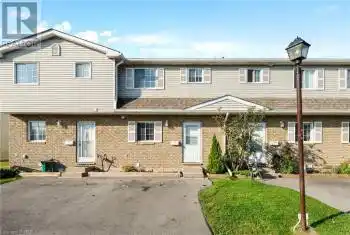 8136 COVENTRY Road Unit# 29, Niagara Falls (218 - West Wood), Ontario L2H2X6, 3 Bedrooms Bedrooms, ,2 BathroomsBathrooms,All Houses,For Sale,COVENTRY,X9412669