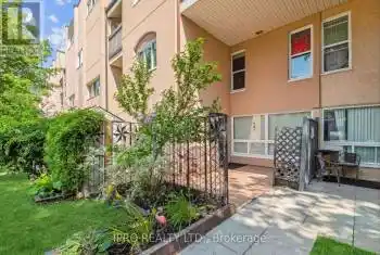 3060 Constitution Boulevard Unit# 270, Mississauga (Applewood), Ontario L4Y3X8, 3 Bedrooms Bedrooms, ,1 BathroomBathrooms,All Houses,For Sale,Constitution,W9284087