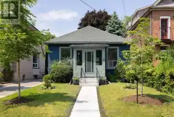 32 Boustead Avenue, Toronto (High Park-Swansea), Ontario M6R1Y9, 2 Bedrooms Bedrooms, ,1 BathroomBathrooms,All Houses,For Rent,Boustead,W9284221