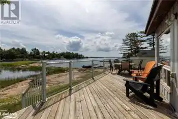 64 WOLVERINE BEACH ROAD, Port Severn, Ontario L0K1S0, 4 Bedrooms Bedrooms, ,1 BathroomBathrooms,All Houses,For Sale,WOLVERINE BEACH ROAD,40639256