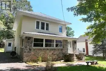 82 PINE Street, Haliburton, Ontario K0M1S0, 4 Bedrooms Bedrooms, ,2 BathroomsBathrooms,All Houses,For Sale,PINE,40638820