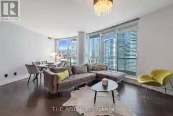 218 Queens Quay Unit# 2201, Toronto (Waterfront Communities), Ontario M5J2Y6, 2 Bedrooms Bedrooms, ,2 BathroomsBathrooms,Condo,For Rent,Queens,C9285097