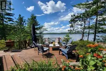 890 Mazinaw Lake, Addington Highlands, Ontario K0H1K0, 4 Bedrooms Bedrooms, ,2 BathroomsBathrooms,All Houses,For Sale,Mazinaw Lake,X9294096