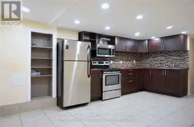 2828 Avenue Unit Lower Toronto Ontario M4C1M1