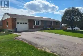 9 NELSON Street, Tillsonburg, Ontario N4G4T5, 4 Bedrooms Bedrooms, ,3 BathroomsBathrooms,All Houses,For Sale,NELSON,40639205