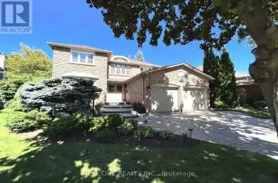 2046 Drive Oakville Ontario L6H4Z8