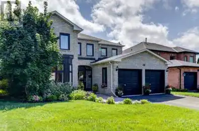 48 Boulevard Oakville Ontario L6H4C3