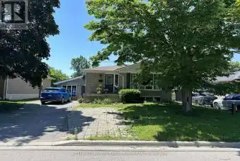 30 Collins Cres Unit# Main, Aurora, Ontario L4G 2W2, 3 Bedrooms Bedrooms, 5 Rooms Rooms,1 BathroomBathrooms,All Houses,Rented,Collins,N9242080