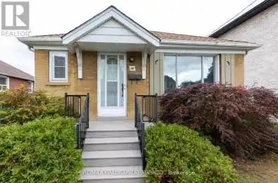 26 Edgecroft Road Toronto (Stonegate-Queensway) Ontario M8Z2B6