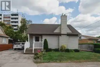 13 New Mountain Road, Hamilton (Stoney Creek), Ontario L8G2R4, 2 Bedrooms Bedrooms, ,2 BathroomsBathrooms,All Houses,For Sale,New Mountain,X9032451