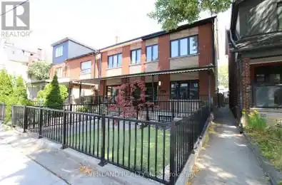 163 Avenue Toronto (Trinity-Bellwoods) Ontario M6J2P6