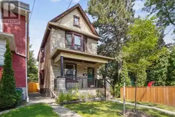 20 Ruskin Ave, Toronto, Ontario M6P 3P9, 4 Bedrooms Bedrooms, 9 Rooms Rooms,2 BathroomsBathrooms,All Houses,Sold,Ruskin,W9298628