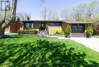 5247 Spruce Avenue, Burlington (Shoreacres), Ontario L7L1N2, 4 Bedrooms Bedrooms, ,3 BathroomsBathrooms,All Houses,For Sale,Spruce,W9299652